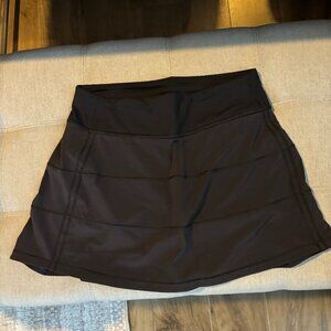 Lululemon Black Pace Rival Mid-Rise Skirt Size 4 Tall-Like New